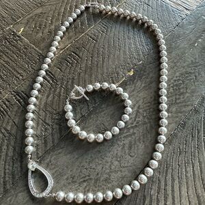 Swarovski Silver Pearl Necklace and Bracelet Set